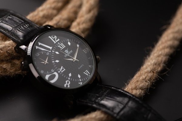 Montre pour couple : symbolisez votre amour avec style